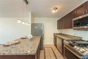7004 Blvd East 39F, Guttenberg, NJ 07093 - Photo 11