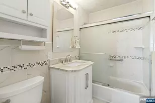 2000 Linwood Ave 17X, Fort Lee, NJ 07024 - Photo 17