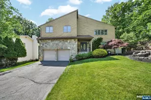 72 Agawam Dr, Wayne, NJ 07470 - Photo 41