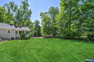 12 Waibel Dr, Allendale, NJ 07401 - Photo 25