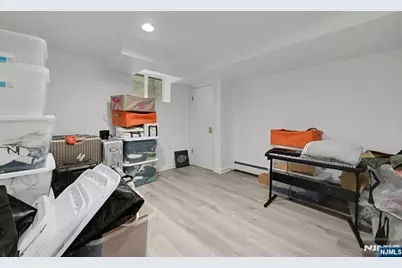 111 Hudson Avenue, Tenafly, NJ 07670 - Photo 27