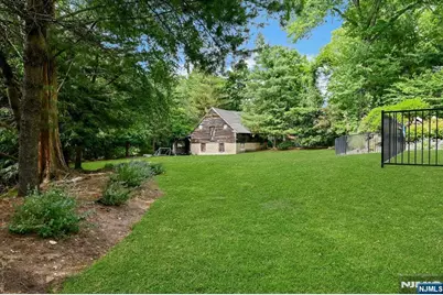 111 Hudson Avenue, Tenafly, NJ 07670 - Photo 31