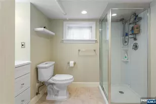 256 Raymond St, Hasbrouck Heights, NJ 07604 - Photo 31