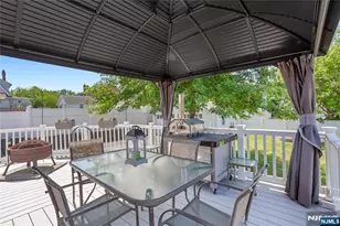 256 Raymond St, Hasbrouck Heights, NJ 07604 - Photo 35