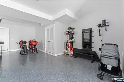 335 Virginia Avenue 2 #2, Jersey City, NJ 07304 - Photo 37