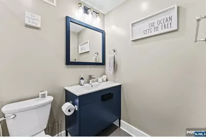 335 Virginia Avenue 2 #2, Jersey City, NJ 07304 - Photo 23