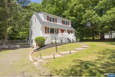 39 Broadway, West Milford, NJ 07480 - Photo 3