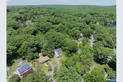 39 Broadway, West Milford, NJ 07480 - Photo 33