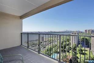 5 Horizon 1803, Fort Lee, NJ 07024 - Photo 17