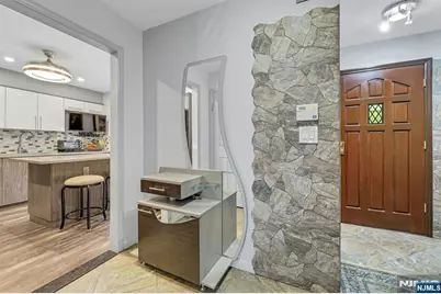 14 Chelsea Court, Ramsey, NJ 07446 - Photo 5