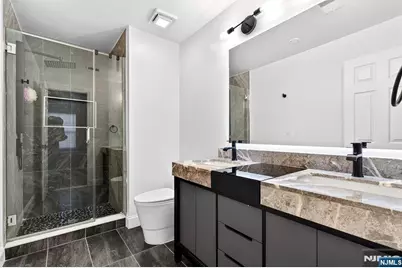 5 Krueger Court, Newark, NJ 07103 - Photo 15