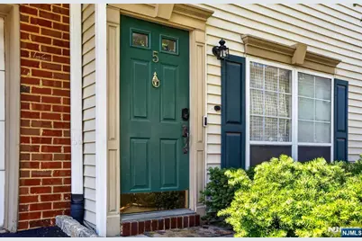 5 Krueger Court, Newark, NJ 07103 - Photo 5