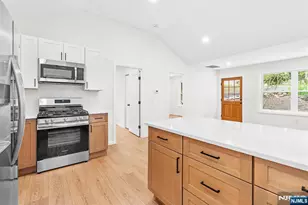 39 Old Rd, Ringwood, NJ 07456 - Photo 11