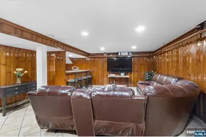 84 Raymond Avenue, Rutherford, NJ 07070 - Photo 35