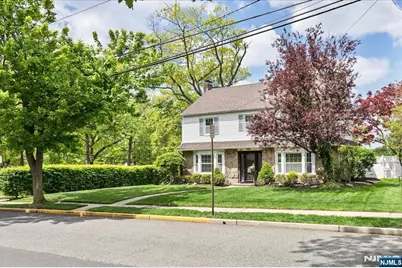 84 Raymond Avenue, Rutherford, NJ 07070 - Photo 3