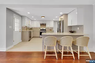 25 Riverview Ave, Rutherford, NJ 07070 - Photo 19