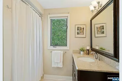 111 Storms Drive, Mahwah, NJ 07430 - Photo 23