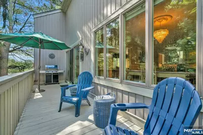 111 Storms Drive, Mahwah, NJ 07430 - Photo 17