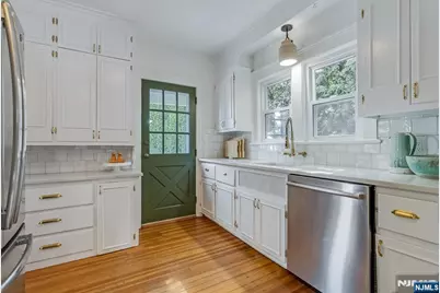 40 Comley Place, Bloomfield, NJ 07003 - Photo 15