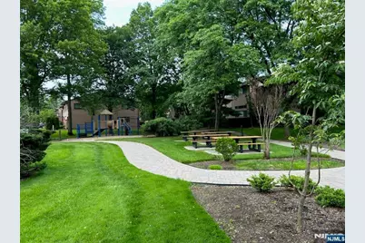 211 Yorktowne Court 211F #211F, Washington Township, NJ 07676 - Photo 23