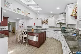 384 Rutland Ave, Teaneck Township, NJ 07666 - Photo 9
