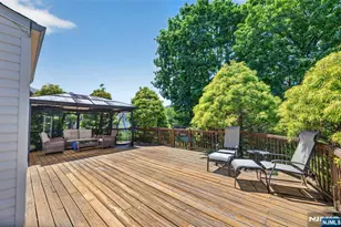413 Maple Hill Dr, Hackensack, NJ 07601 - Photo 31