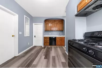 16 Madison Avenue, Clifton, NJ 07011 - Photo 31