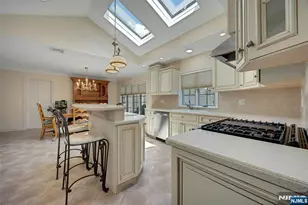 184 W Passaic Ave, Rutherford, NJ 07070 - Photo 5