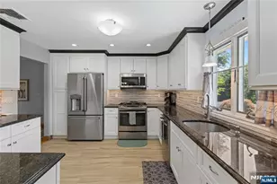 15 Kuiken Ct, Wayne, NJ 07470 - Photo 9