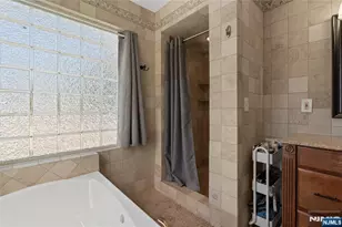 15 Kuiken Ct, Wayne, NJ 07470 - Photo 19