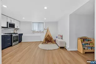 3 Prospect Ave, Cliffside Park, NJ 07010 - Photo 3
