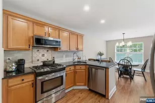 28 Mountainside Dr, Pompton Lakes, NJ 07442 - Photo 5