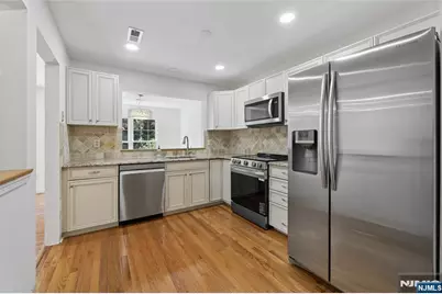 1415 Teresa Drive 8212 #8212, Fort Lee, NJ 07024 - Photo 13