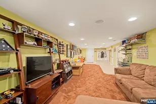 195 Overlook Pl, Mahwah, NJ 07430 - Photo 23