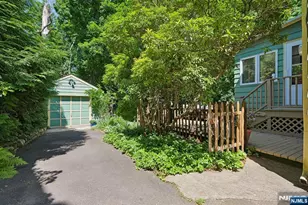 31 Macopin Ave, Montclair, NJ 07043 - Photo 27
