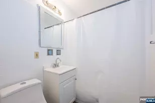 67 Stuyvesant Ct, Clifton, NJ 07013 - Photo 19