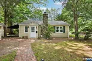 437 Summit St, Ridgewood, NJ 07450 - Photo 25