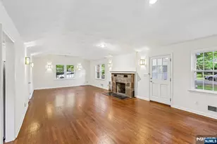 437 Summit St, Ridgewood, NJ 07450 - Photo 5