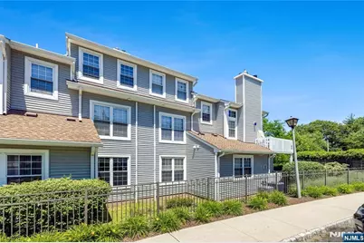 6 Markham Circle 6 #6, Englewood, NJ 07631 - Photo 3