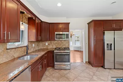 158 Elberon Avenue, Hawthorne, NJ 07506 - Photo 17