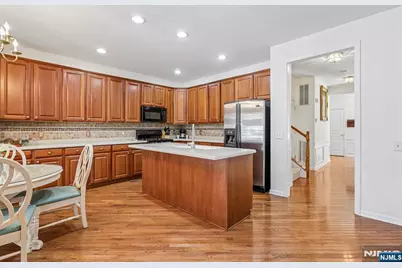 5 Scarlet Oak Lane, Paramus, NJ 07652 - Photo 15