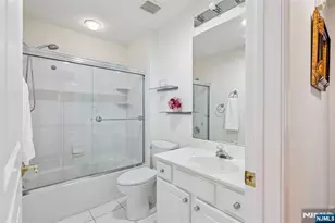 5 Scarlet Oak Ln, Paramus, NJ 07652 - Photo 35