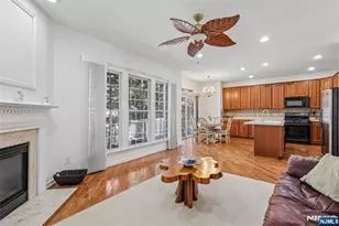 5 Scarlet Oak Ln, Paramus, NJ 07652 - Photo 5