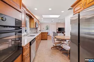 22 Lake St, Hillsdale, NJ 07642 - Photo 13
