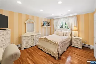 525 Kings Point Trail, Franklin Lakes, NJ 07417 - Photo 23