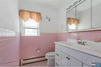164 Page Street, Elmwood Park, NJ 07407 - Photo 25