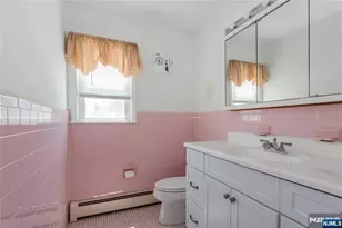 164 Page St, Elmwood Park, NJ 07407 - Photo 25