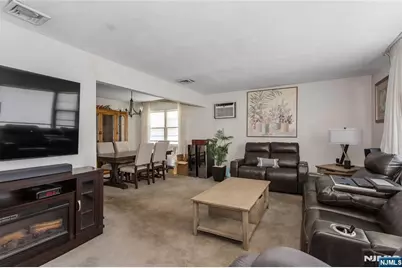 164 Page Street, Elmwood Park, NJ 07407 - Photo 5