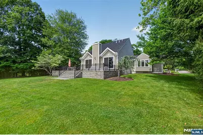 22 Glen Carl Road, Upper Saddle River, NJ 07458 - Photo 41