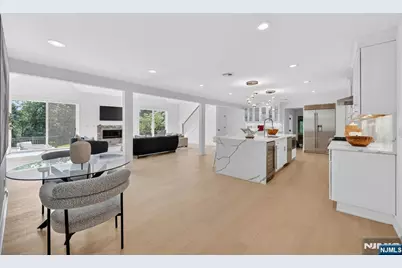 22 Glen Carl Road, Upper Saddle River, NJ 07458 - Photo 13